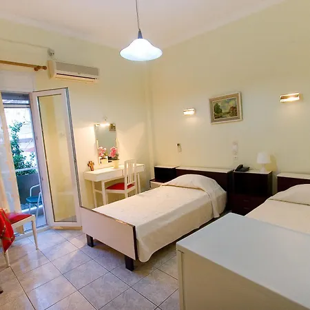 Oceanis Hotel 2*